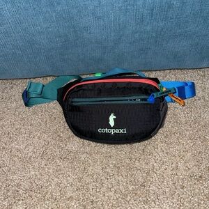Cotopaxi Kapai 1.5L Hip Pack - Del Dia